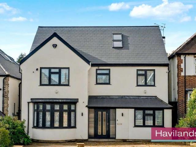 Farm for sale in Grange Park, Greater London