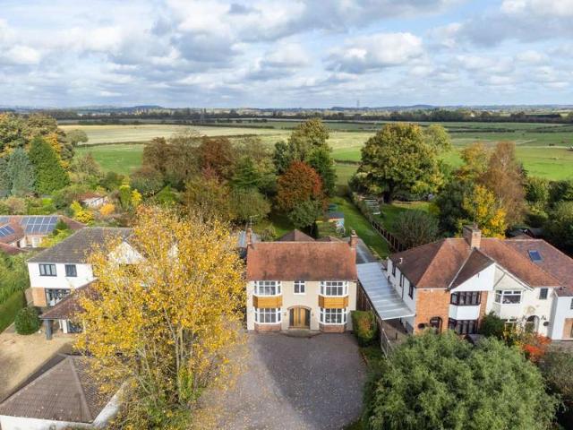 Farm for sale in Barton In Fabis, East Midlands