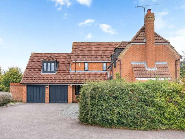 Farm for sale in Fenny Stratford, Milton Keynes