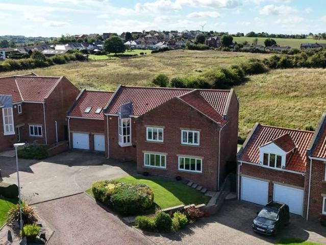Farm for sale in Hawthorn, North East