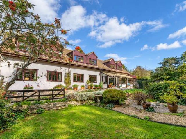 Farm for sale in Pilton