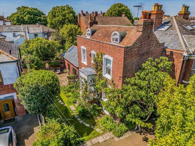 Farm for sale in Southsea, City Of Portsmouth