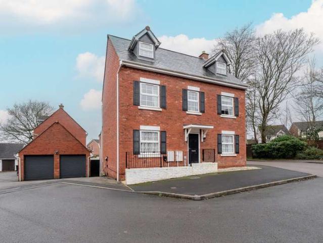 Farm for sale in Bromsberrow Heath, Gloucestershire