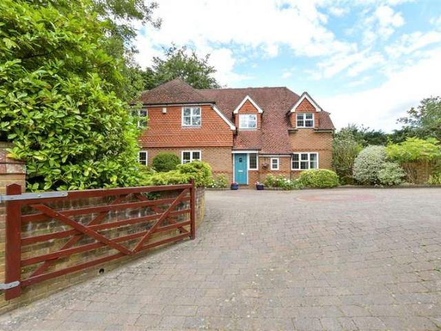 Farm for sale in Pachesham Park, Surrey