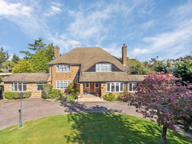 Farm for sale in Iver, Iver Heath