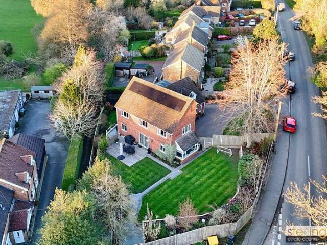 Farm for sale in Nettleden with Potten End, Pouchen End