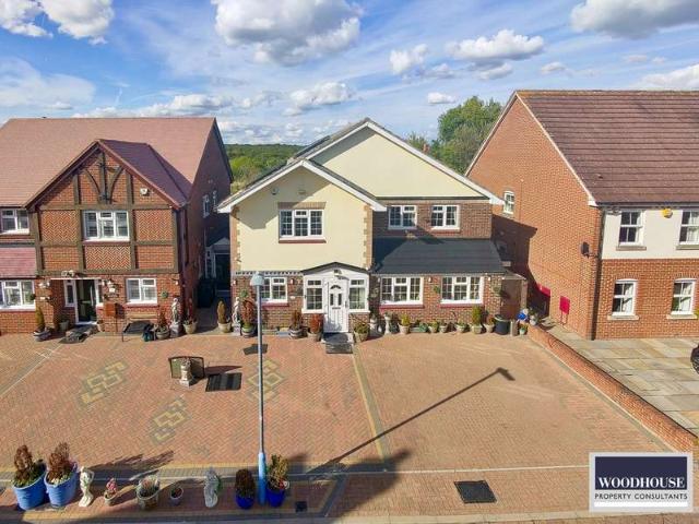 Farm for sale in Hammond Street, Broxbourne