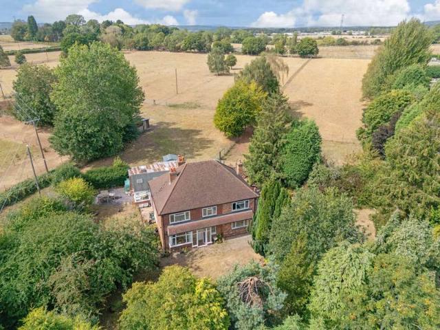 Farm for sale in Crookhill, Worcestershire