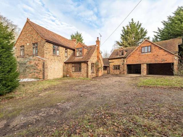 Farm for sale in Duton Hill, Essex