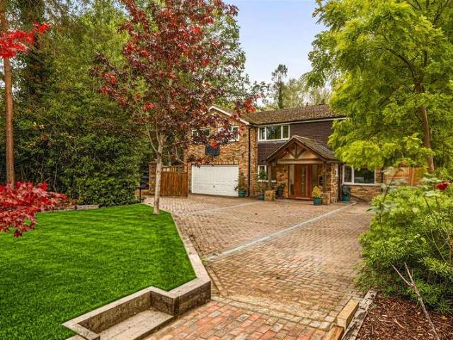 Farm for sale in Finchampstead