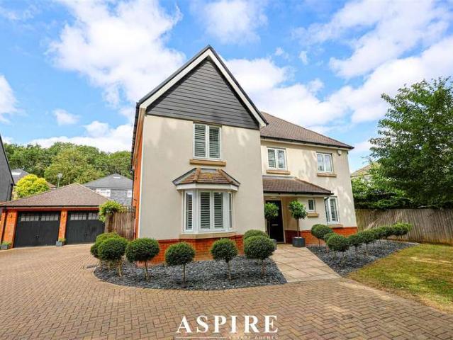 Farm for sale in Thundersley, Essex