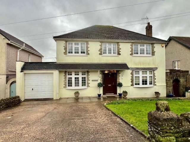 Farm for sale in Cefn Glas, Wales