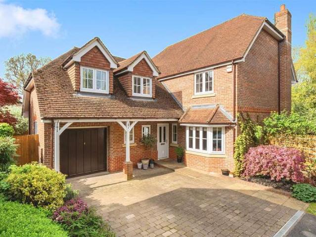 Farm for sale in Winnersh