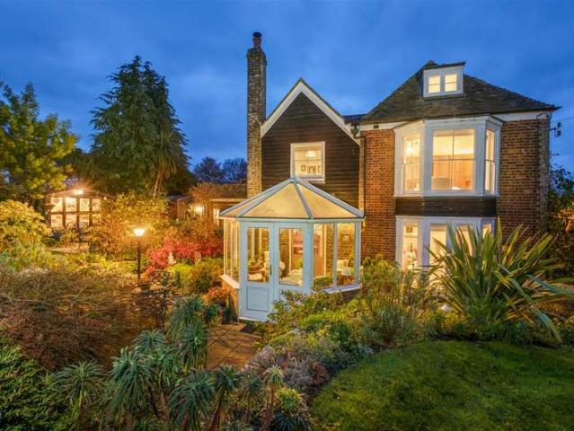 Farm for sale in Beech Grove Bruderhof, Ash