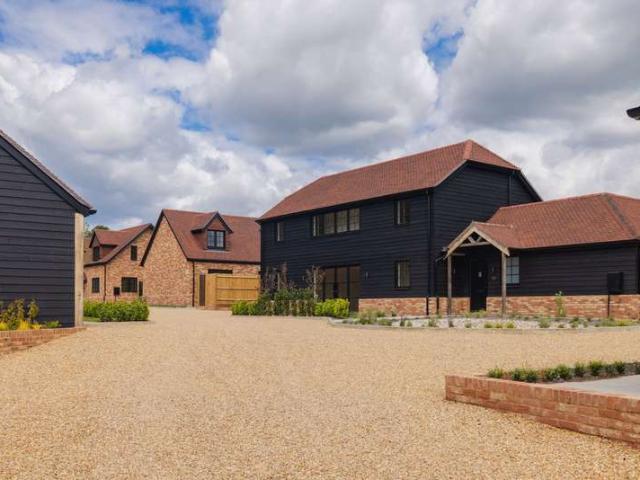 Farm for sale in Pachesham Park, Surrey