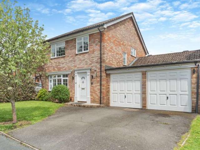 Farm for sale in Heol-las, Surrey
