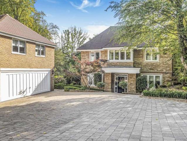 Farm for sale in Hadley Wood, Greater London