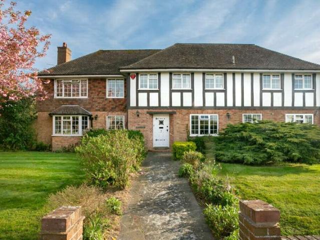 Farm for sale in Folkestone, Folkestone