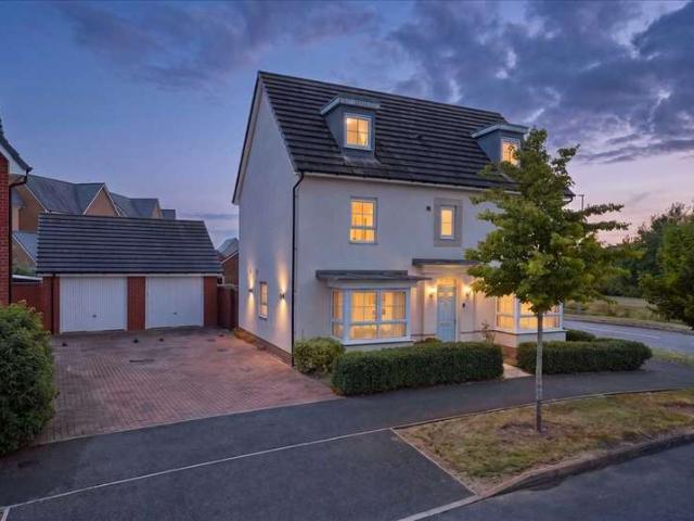 Farm for sale in Broughton Gate, Milton Keynes
