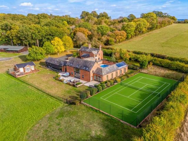 Farm for sale in Combrook, Stratford-on-Avon