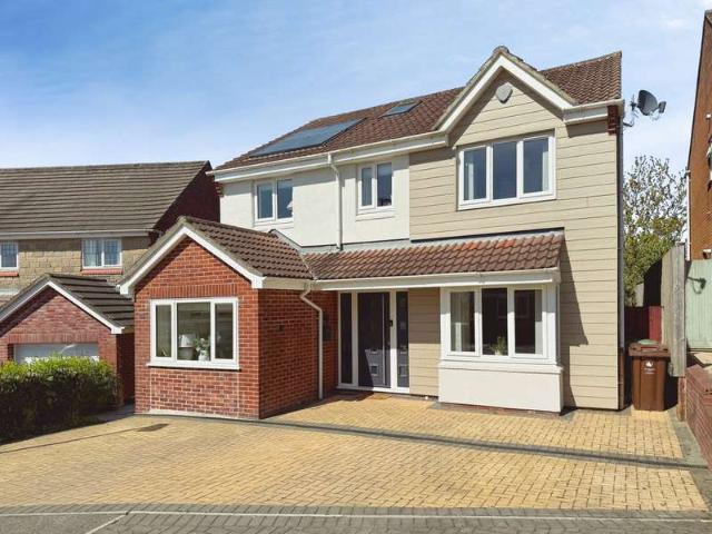 Apartment for sale in Pinfold, Leicestershire