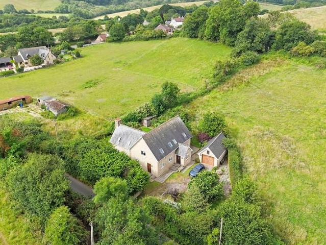 Farm for sale in Symondsbury