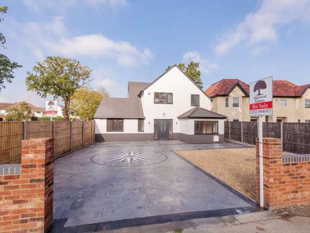 Farm for sale in Langley, Slough
