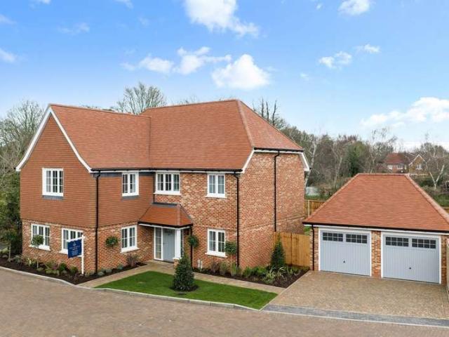 Farm for sale in Batchworth, Hertfordshire