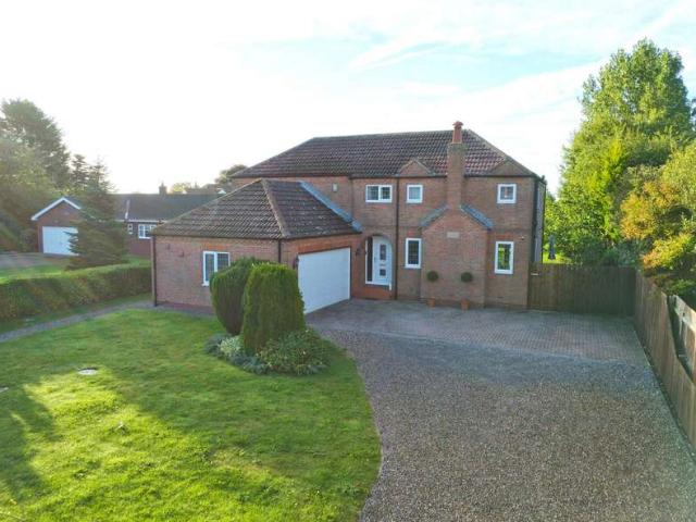 Farm for sale in Hatfield, Great Hatfield