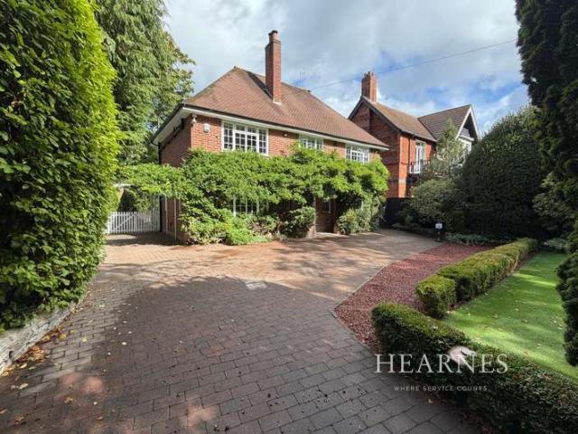 Farm for sale in Charminster, Bournemouth
