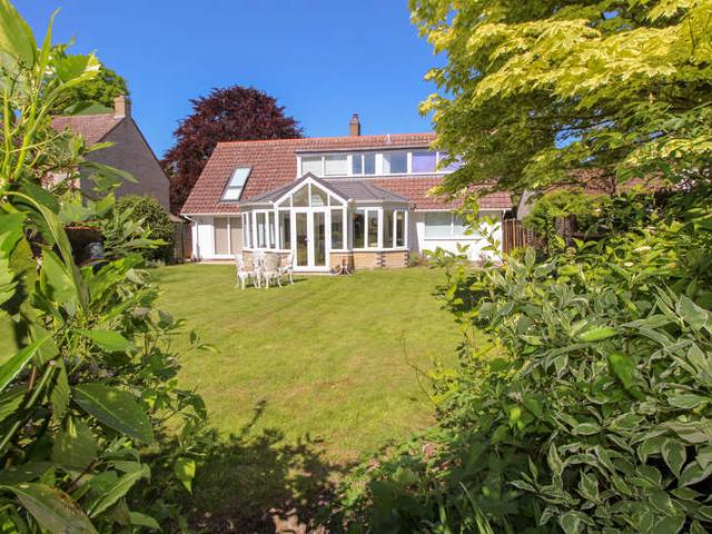 Farm for sale in Commercial End, Barway