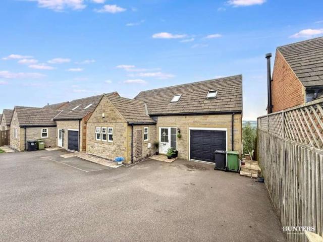 Farm for sale in Overthorpe, West Yorkshire