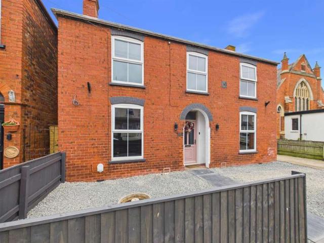Farm for sale in Mablethorpe and Sutton, Belleau