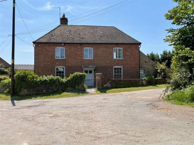 Farm for rent in Arne