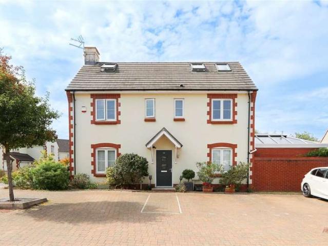 Farm for sale in Bristol, Highbrook Park