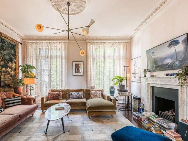 Farm for rent in Kensal Town, Bayswater