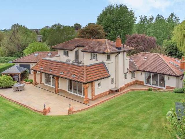 Farm for sale in Padbury, Buckinghamshire