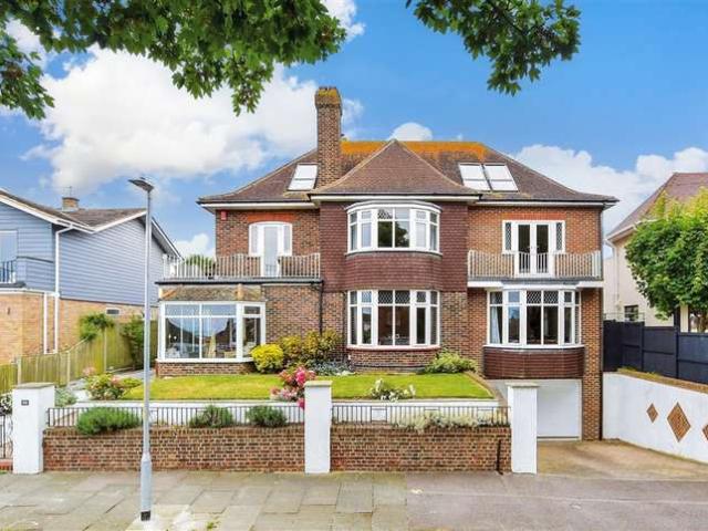 Farm for sale in East Cliff, Acol