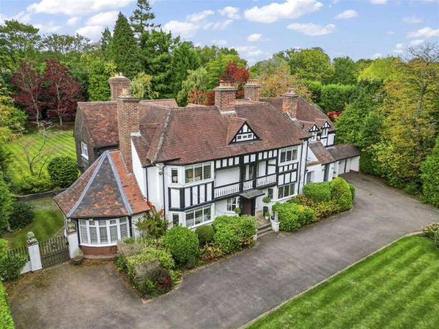 Farm for sale in Milking Gate, Lichfield