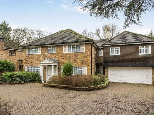 Farm for sale in Little Stanmore, Greater London