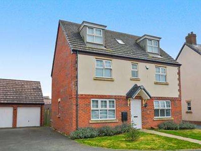 Farm for sale in Harlestone Manor, Northamptonshire