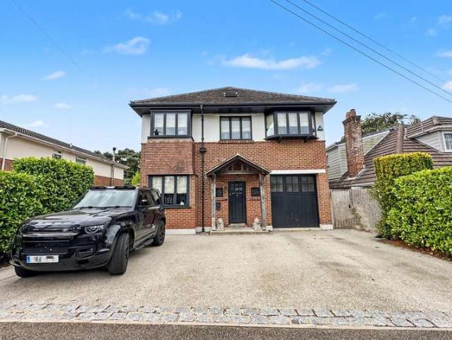 Farm for sale in Queens Park, Bournemouth