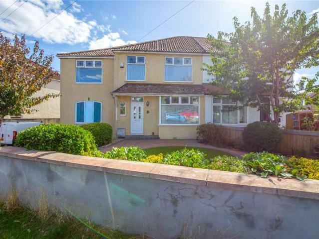 Farm for sale in Horfield, Feckenham
