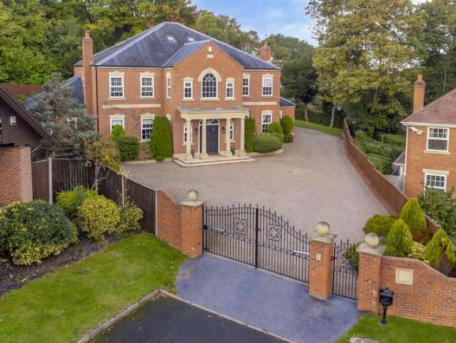 Farm for sale in Attenborough, East Midlands