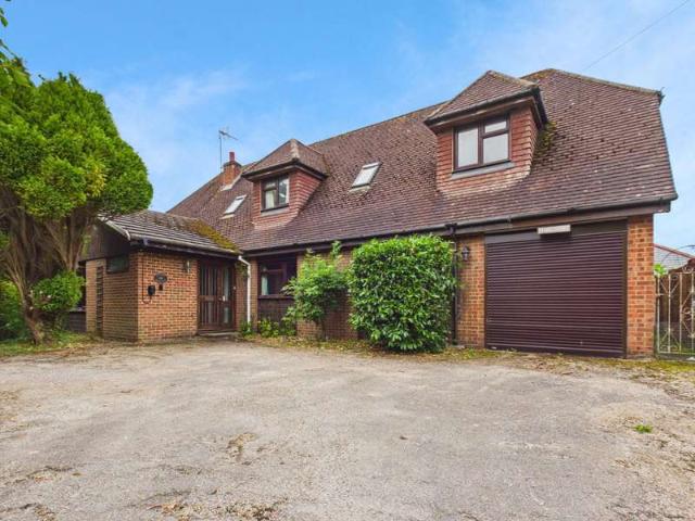 Farm for sale in Bradfield, West Berkshire