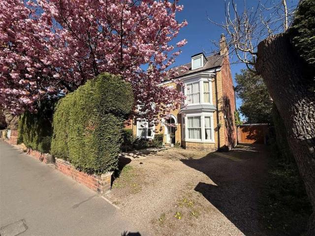 Farm for sale in Cottingham, Hull and East Yorkshire