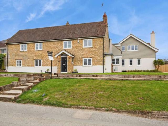Farm for sale in Silverstone, Northamptonshire