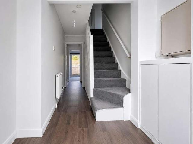 Farm for rent in London Borough of Hounslow, Greater London