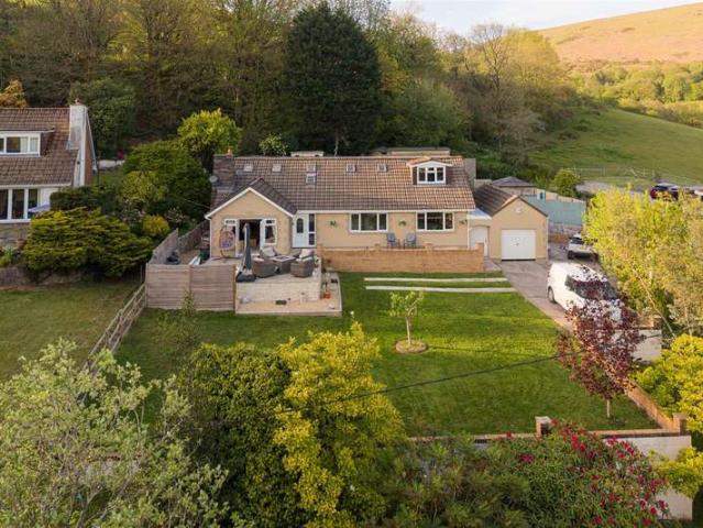 Farm for sale in Llangeinor, Wales