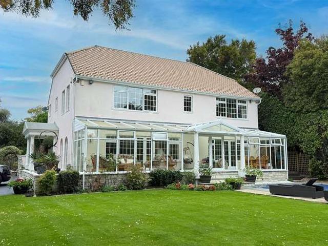 Farm for sale in Branksome Chine, Branksome Park